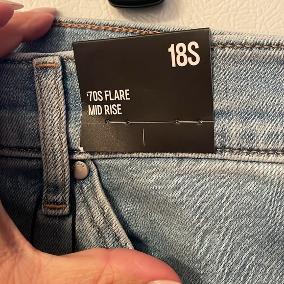 Express 18S 70s Flare Midrise Women's Blue Jeans - Picture 3 of 4